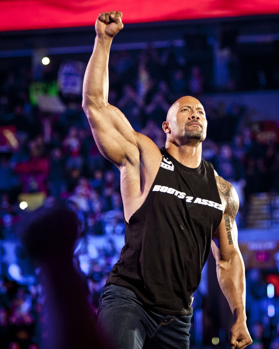 巨石强森上学,巨石强森胖子被校霸扔出窗外