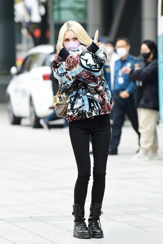 什么款式的马丁靴春夏秋冬都百搭,小个子增高马丁靴新款百搭时尚