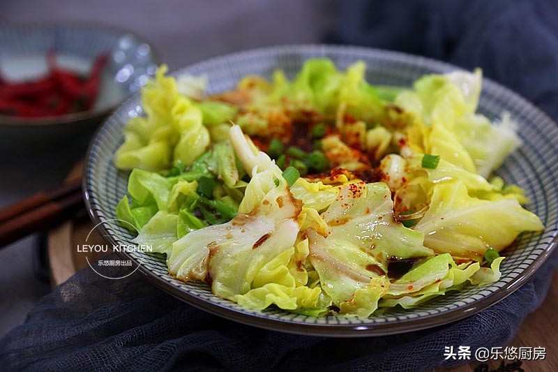 圆白菜怎么做最简单又好吃,圆白菜的100种做法大全