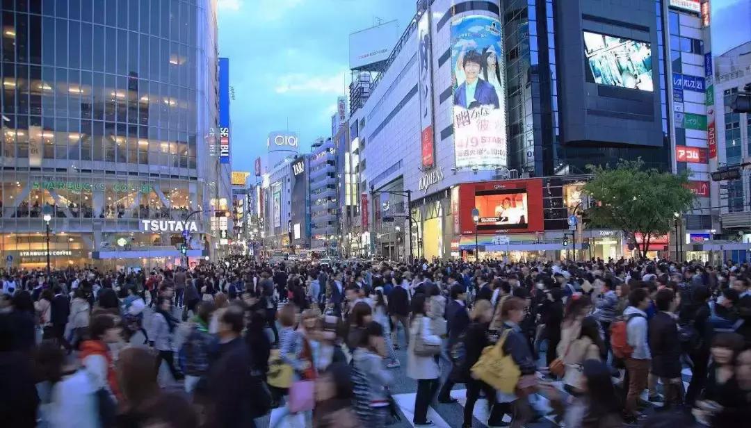 佛山首付2万地铁口,佛山首付8888买地铁口江景三房