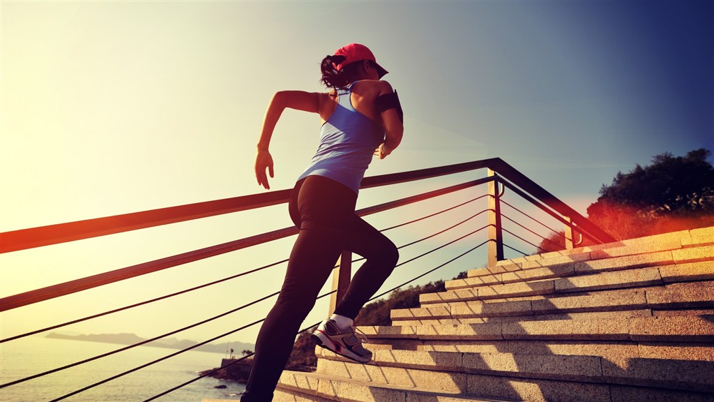 精油抹在身上发热暴汗减肥靠谱吗,用精油真的可以减肥塑形吗