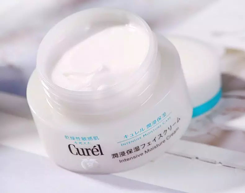 出油长痘怎么治,油皮爆痘如何护理