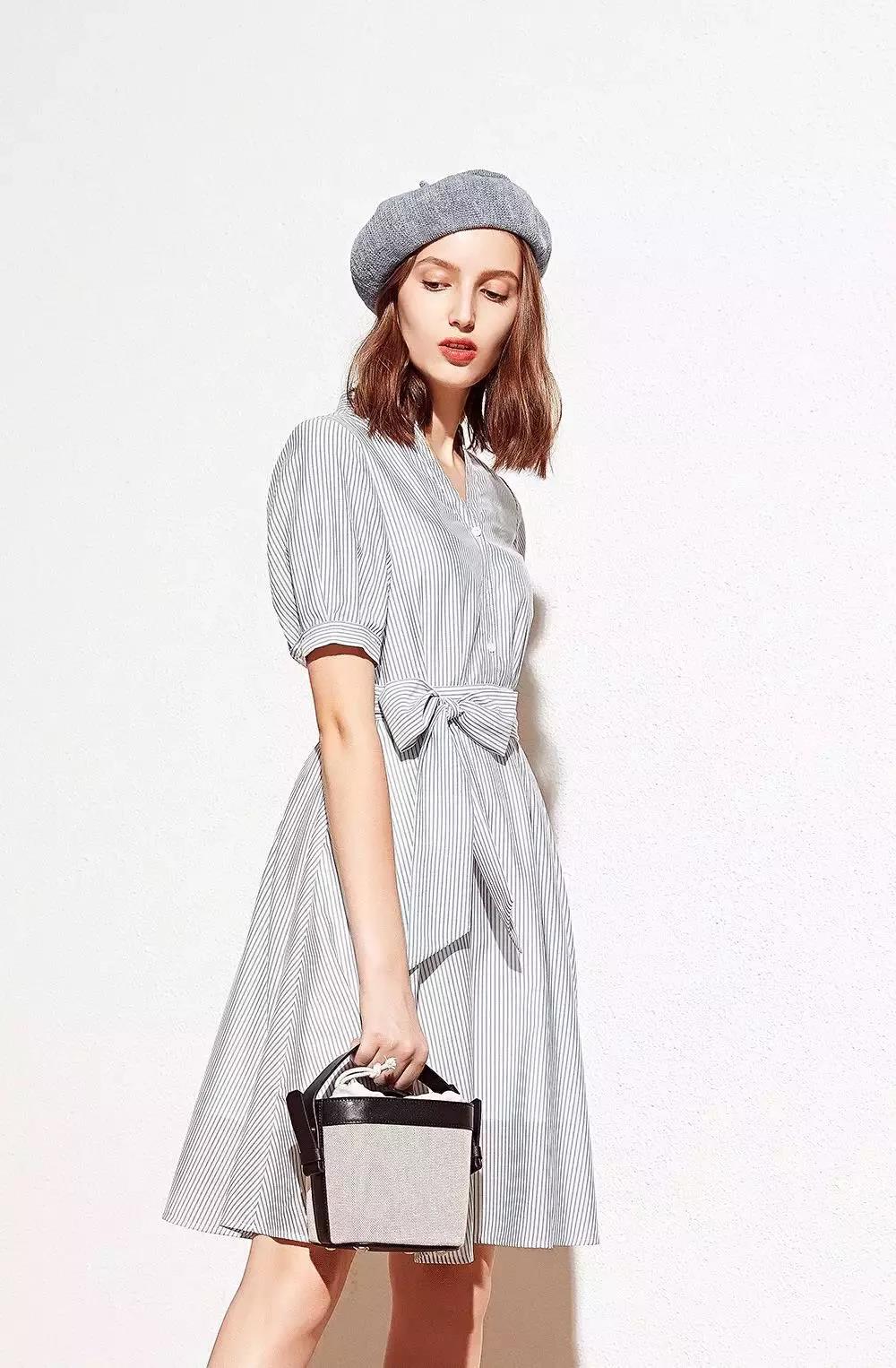 鑺辫嫢浜戦湠婕繃鍒濆鍏嶈垂闃呰,鑺辫嫢浜戦湠姝屾洸澶у叏