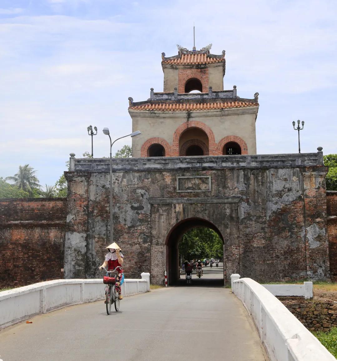中国最没被认全的邻居,我国未被识别的民族有多少