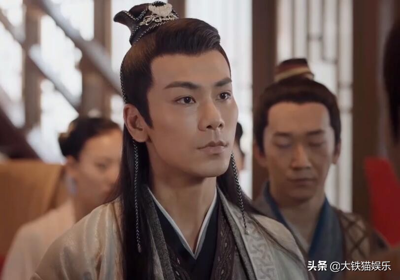 这4位男星的“M唇”太绝了！又妩媚又有脆弱感，真正的亦正亦邪