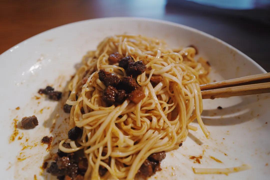 国内唯一米其林黑珍珠餐厅,斥巨资购买了好多零食