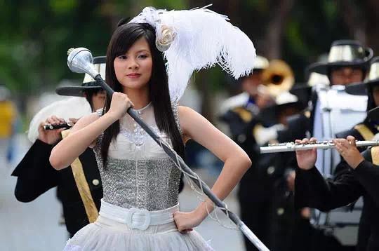 找了3个大学妹子聊聊：为什么在最美好的年纪戴牙套