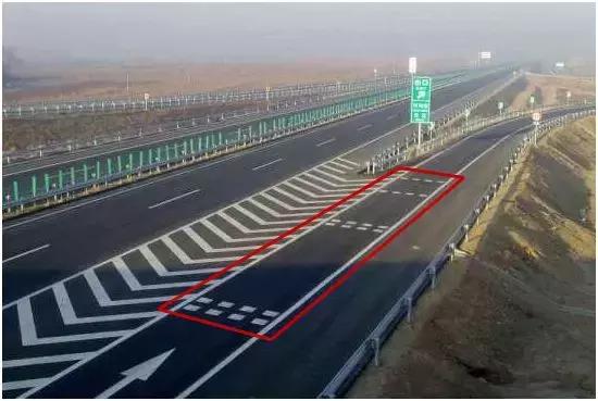 道路交通标准标线怎么走不违规,最容易扣分的交通标志图片