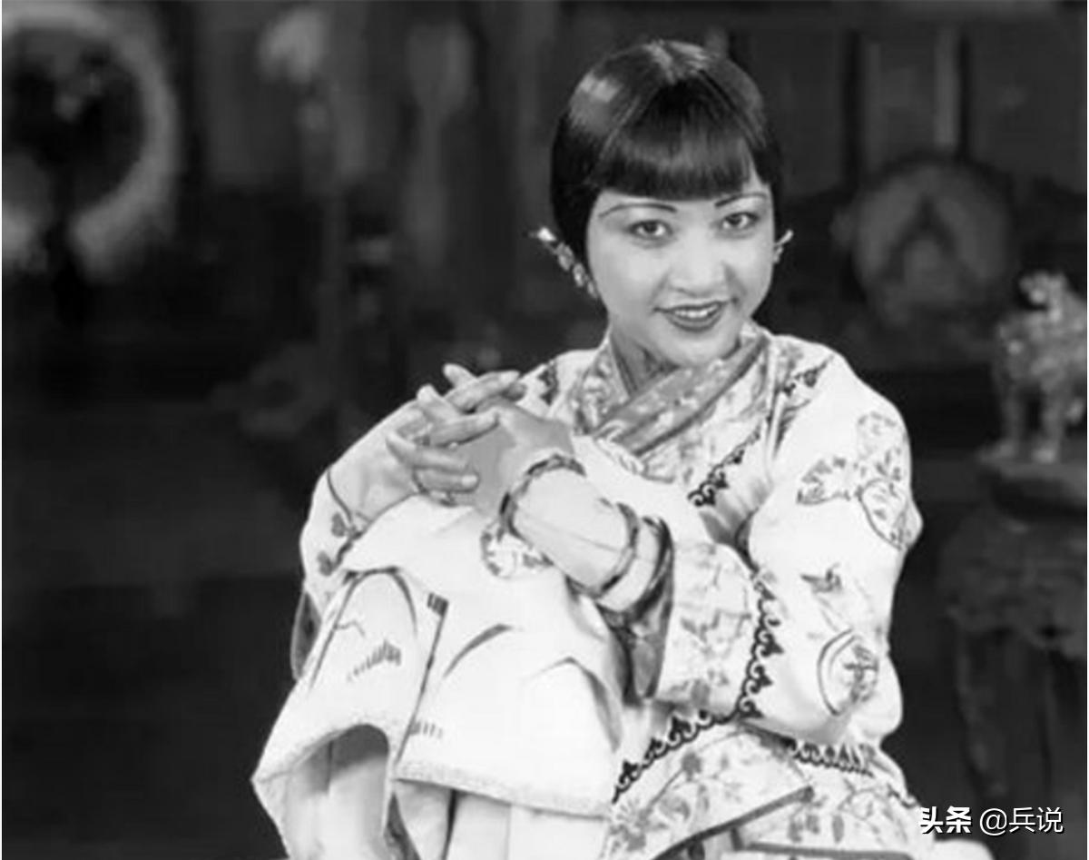 县大队遭日军精准袭击，酒馆女老板供出秘密：侦察班长是奸细