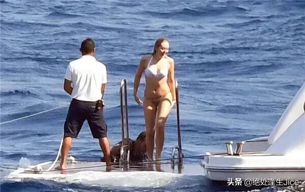 伊万卡穿泳衣竟然害羞了！躲在老公身后，超模身材强异母妹妹万倍