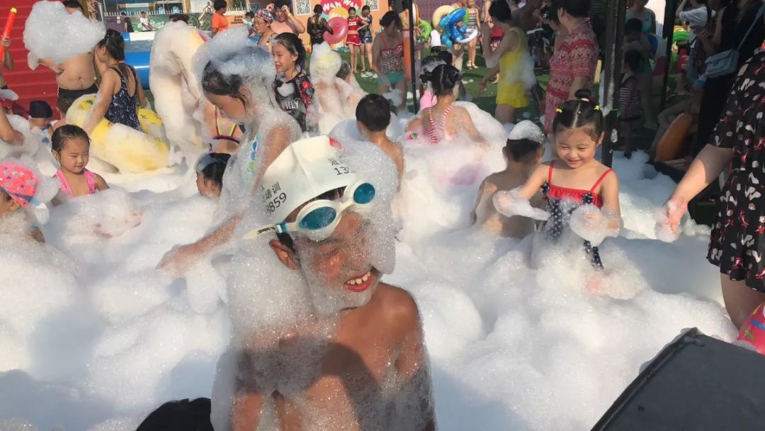 武汉室内玩水亲子游玩地点推荐,夏天去武汉水上游乐场哪里玩