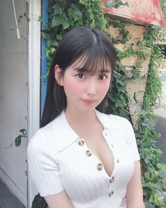 森嶋杏和奥由衣，两位美得看一眼就忘不了的美女专访