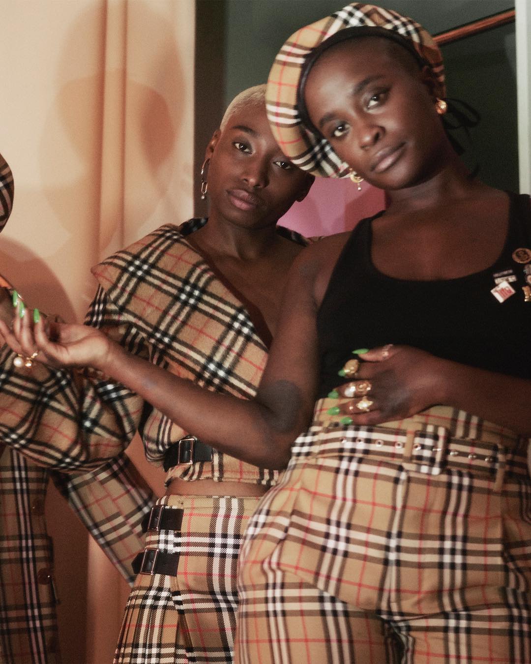 时尚野史西太后和burberry,burberry和西太后联名t恤