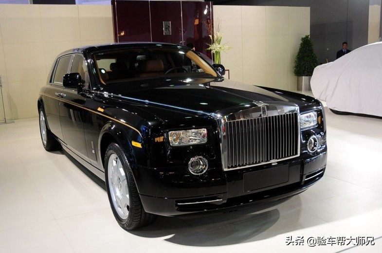 劳斯莱斯幻影二手价格100万,200万买16年劳斯莱斯幻影四座二手