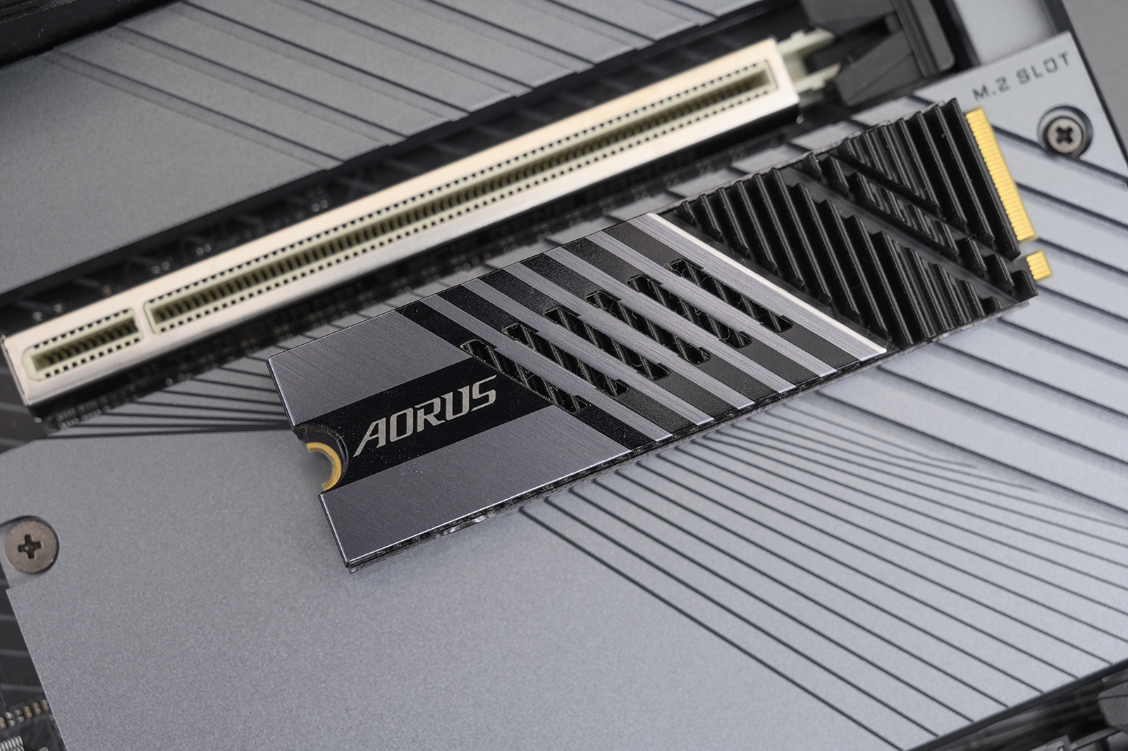 pcie4.0ssd固态硬盘测评,pcie3.04.0固态硬盘选择