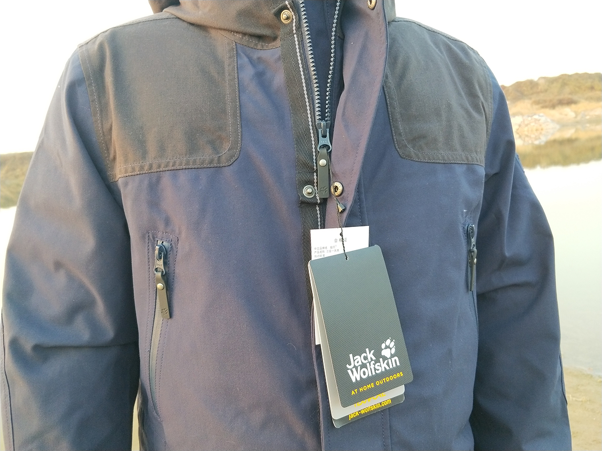 狼爪冲锋衣特点,功能冲锋衣推荐骆驼