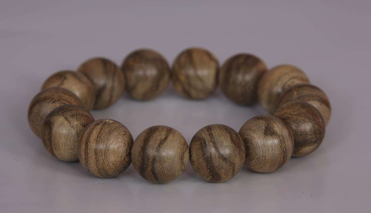 沉香珠子好坏鉴别,沉香的好坏