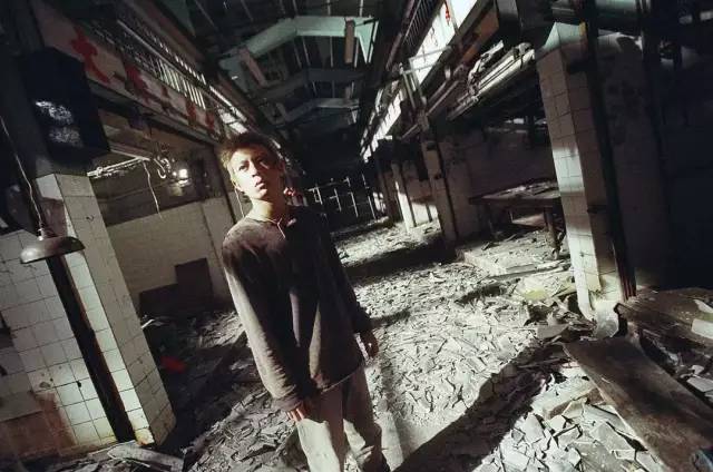 命运不济，若不是东窗事发，他定平步青云直至巨星，此片为证