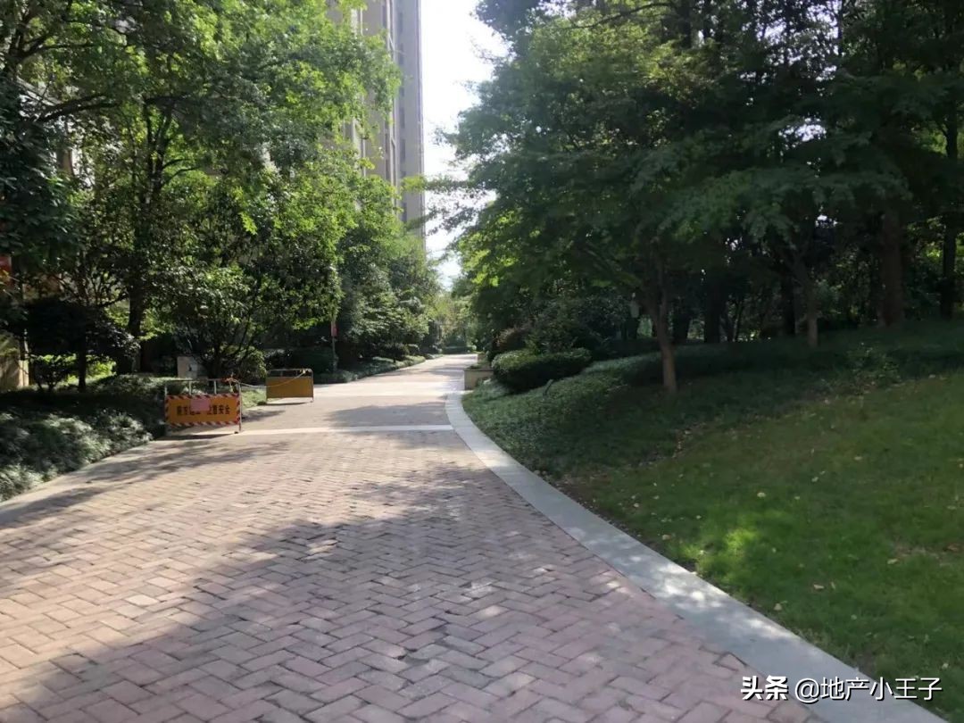 实探北京二手房市场议价空间变大,二手房价格实地探房