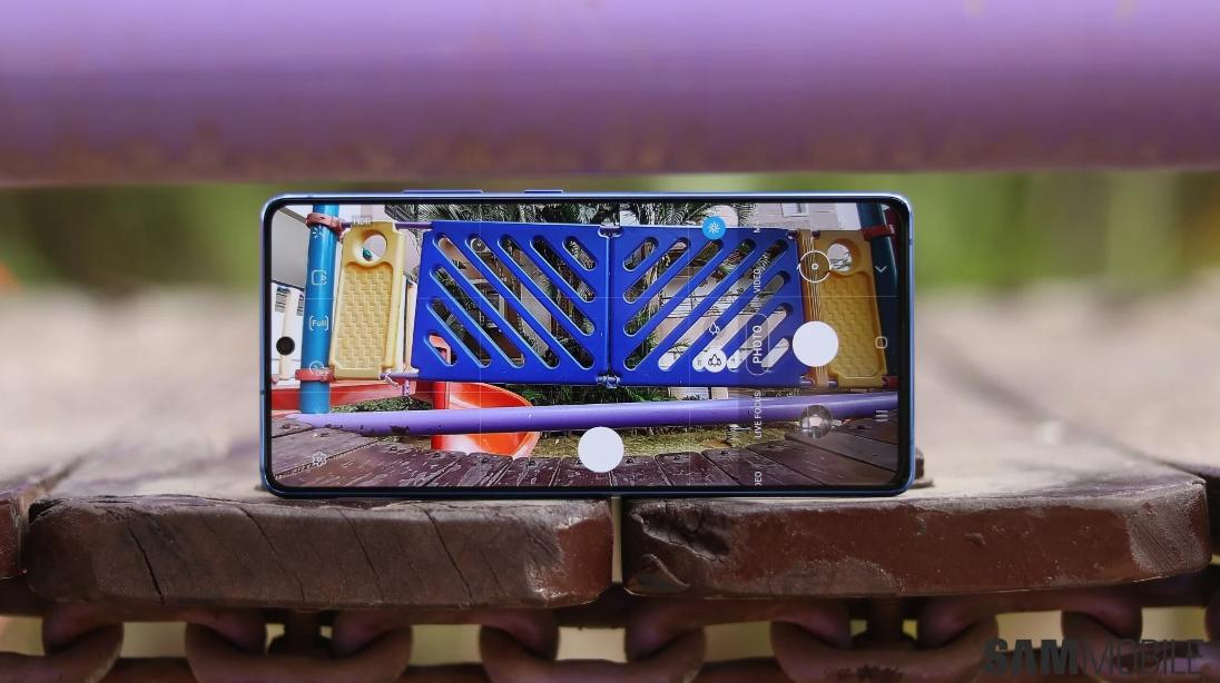 外媒三星galaxys10全系列上手体验,三星galaxys10sm-g9730评测