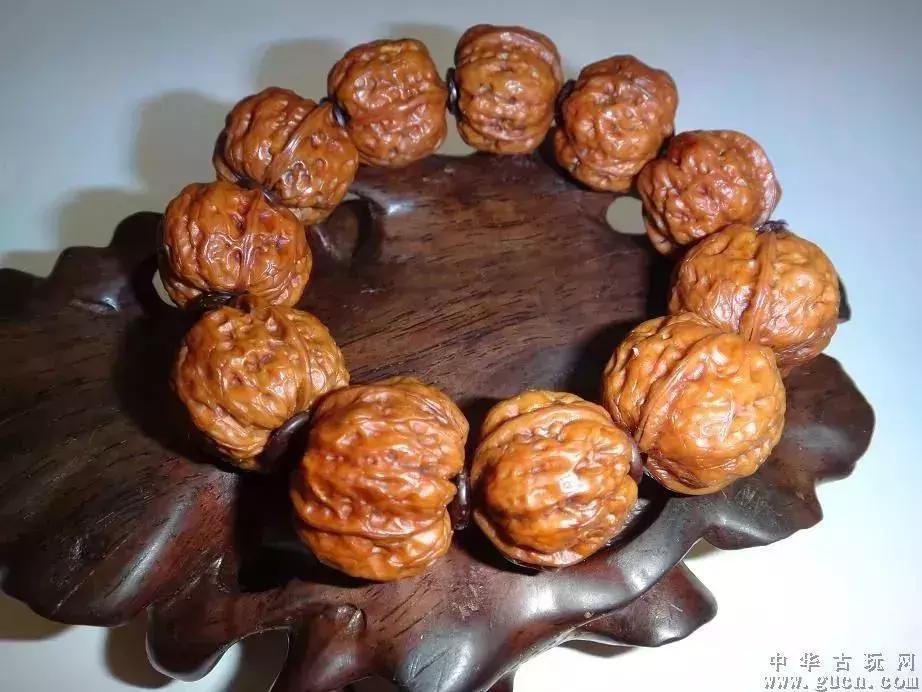 猪年戴什么好运,狗年今年佩戴什么手串