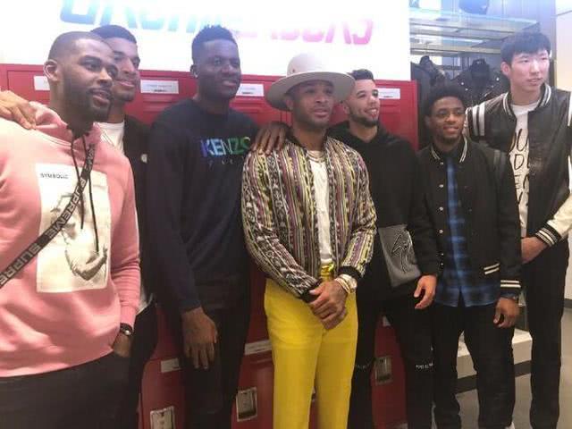 周琦回不回新疆打球去,周琦在火箭上不了场了吗