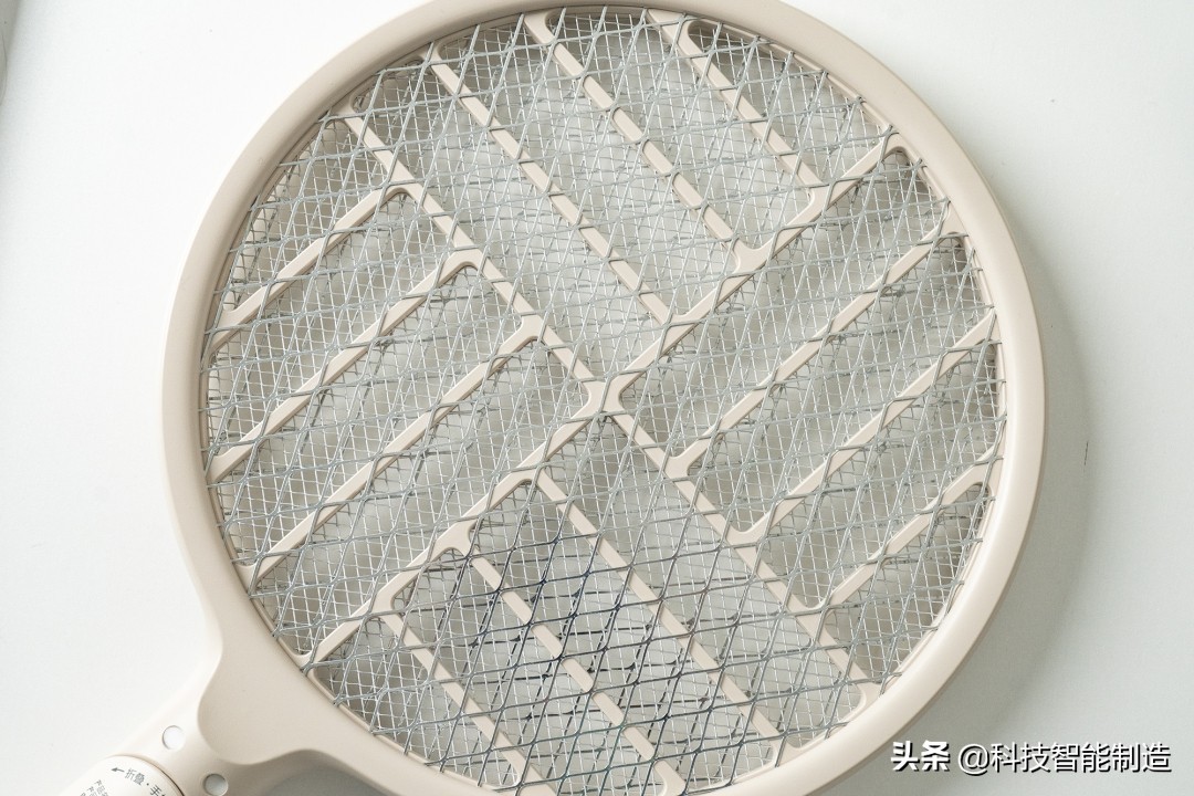 电蚊拍电击蚊子全过程,电蚊拍功率多大能电死蚊子