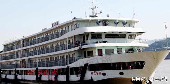 重庆游三峡到宜昌船票多少钱一张,从重庆坐船到三峡船票多少钱