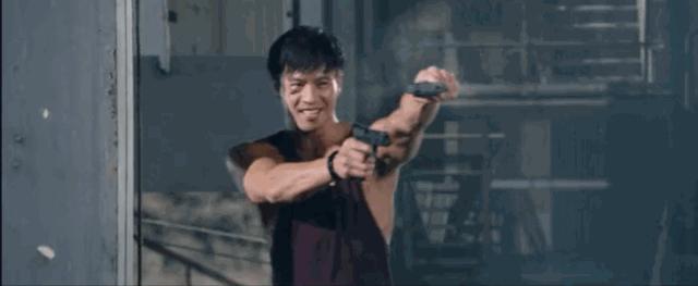 院网同步，港味复兴，网络电影给出了什么新方向？