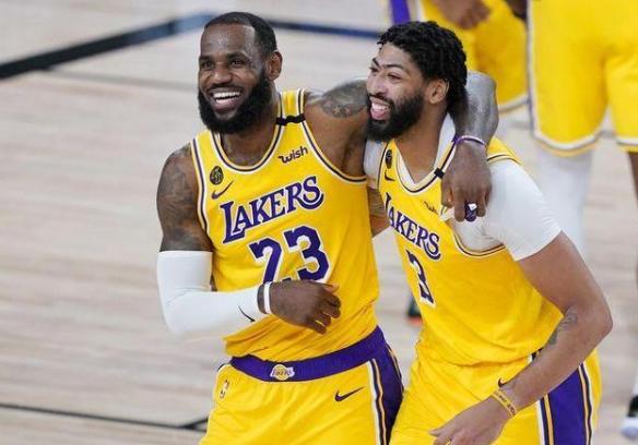 皮尔斯姚明搞笑视频,皮尔斯杰弗森谈姚明