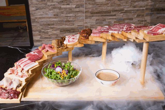 大连这家*欲肉**横流的烤肉店，一道菜能吃到15种肉