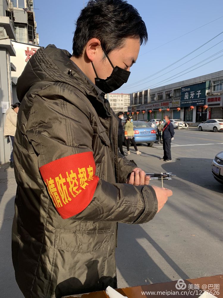 上阳宫到百货楼,疫情下逛西工,期待小街锅贴,王城广场听戏