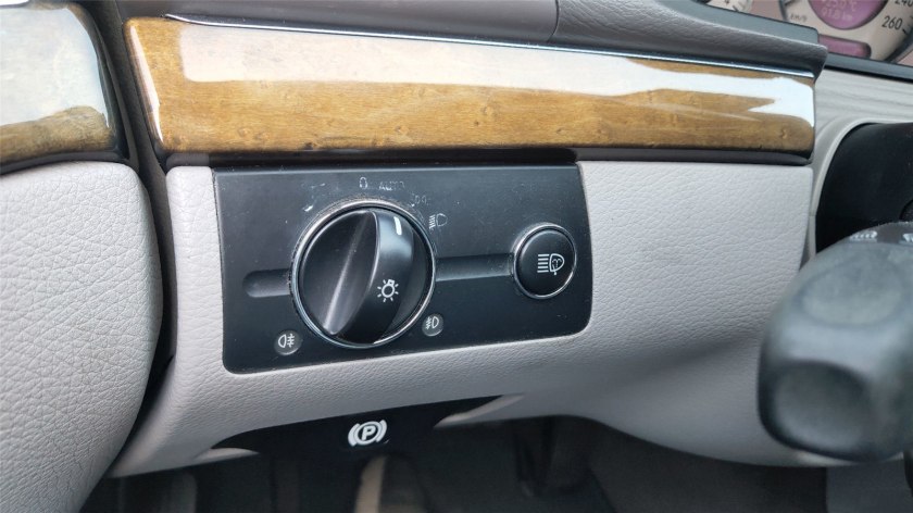 向经典致敬奔驰,奔驰w211后期款的通病