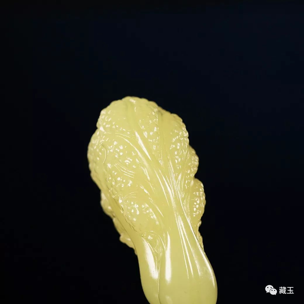 和田玉鸡油黄属于什么档次,和田玉的极品是鸡油黄