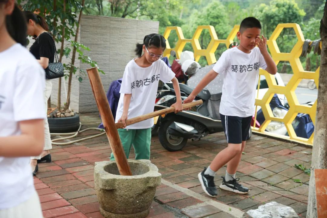 组图：武平县琴韵古筝行六一暨周年庆亲子活动圆满举行