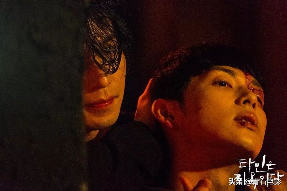 推荐一部最近在看的韩剧囚犯医生,2019必看十部韩剧囚犯医生完结