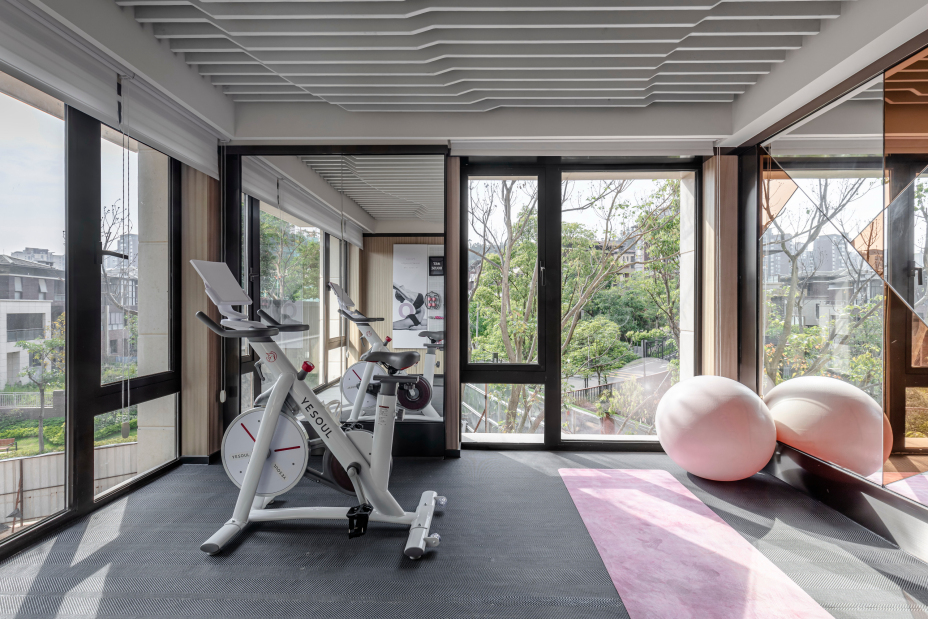 简于形奢侈于心,简于形奢于心什么意思