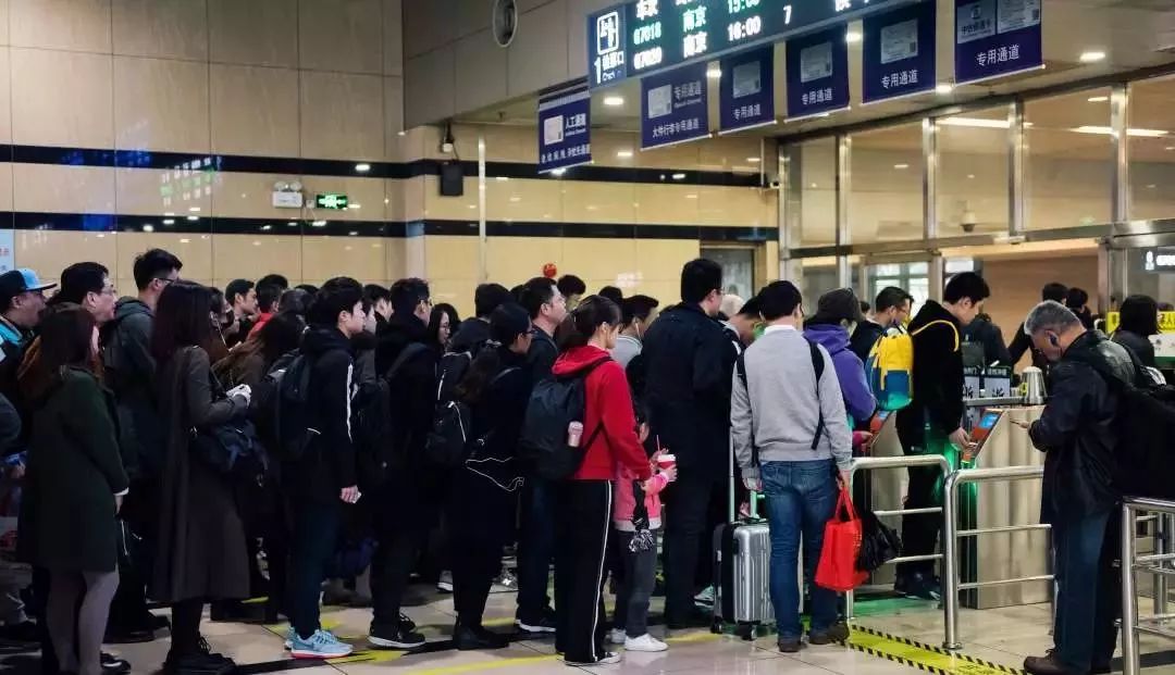 十一假期半价火车票,五一火车票放票时间规律