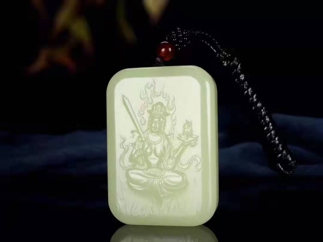 买玉如何不被坑,如何知道自己买的玉值不值