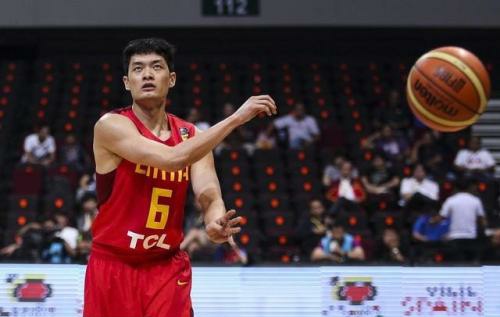 男篮需要的后卫组合,男篮国家队用什么球