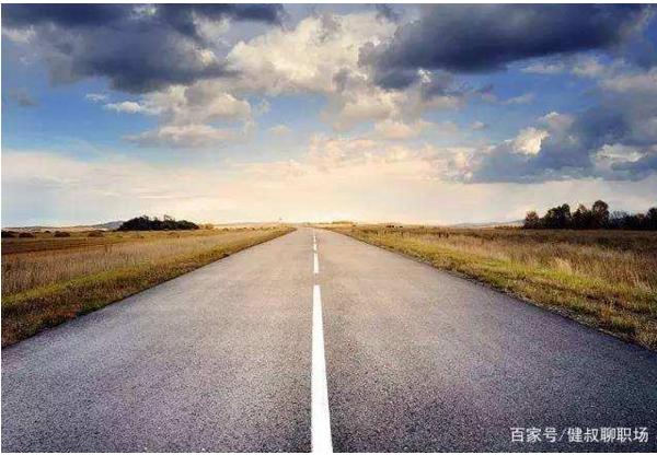 微商必学的营销技巧让你轻松登顶,微商营销推广的方法和话术分享