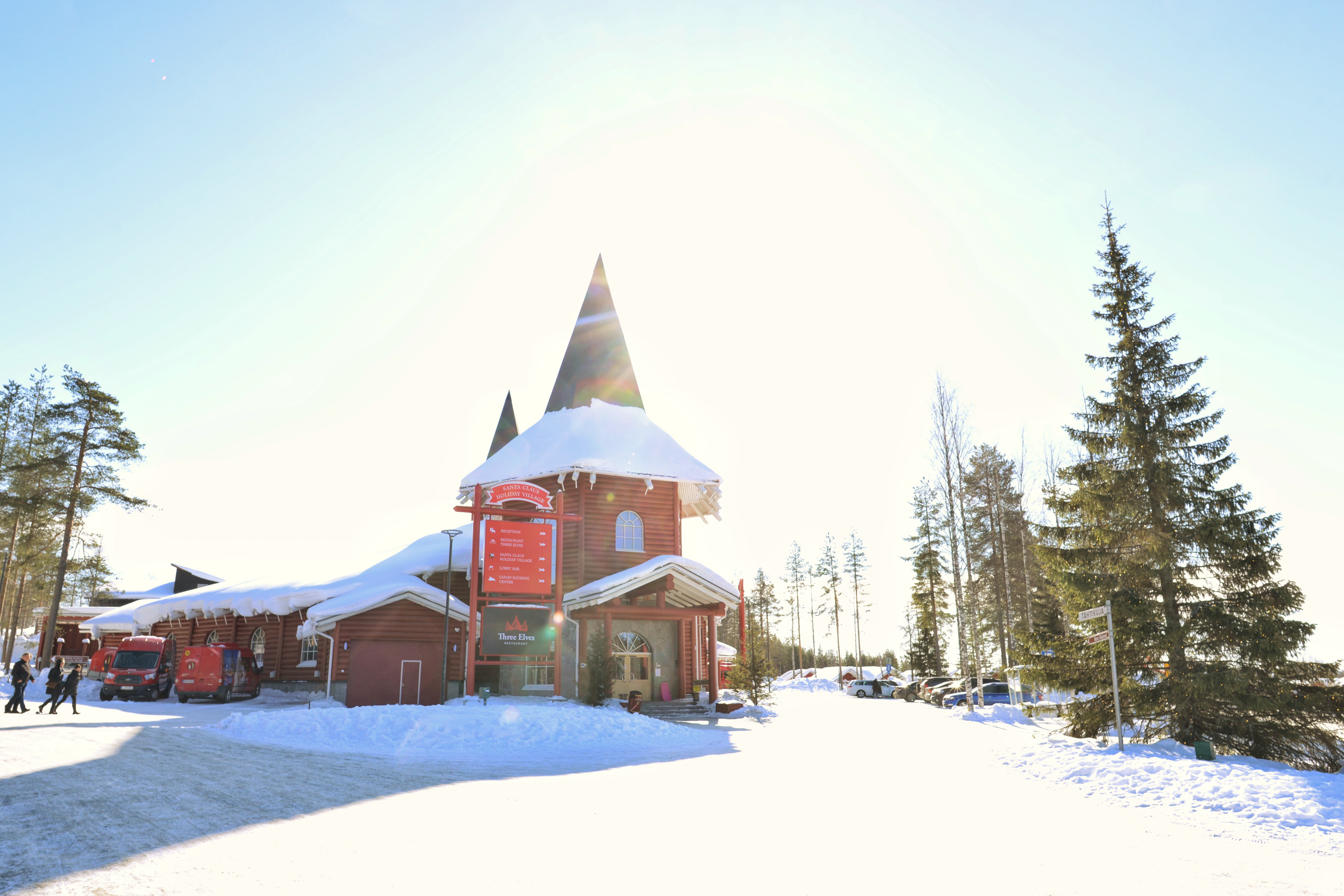 唯一一个位于北极圈上的城市,唯一在北极圈的省会城市
