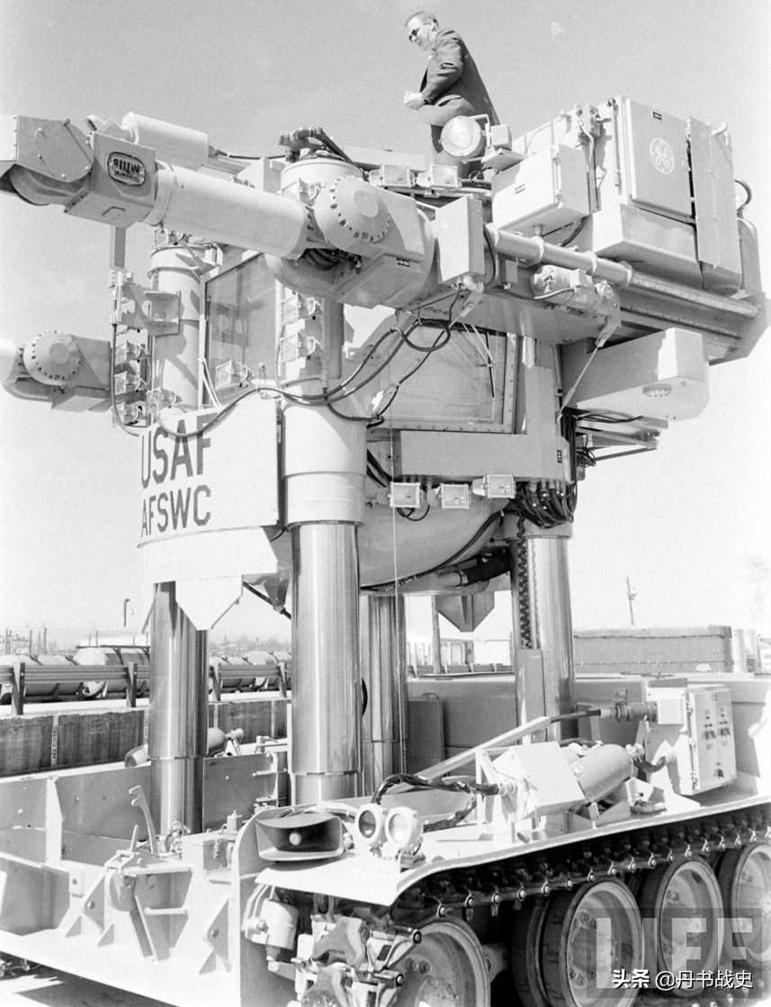 甲壳虫机器人视频,甲壳虫变形机器人