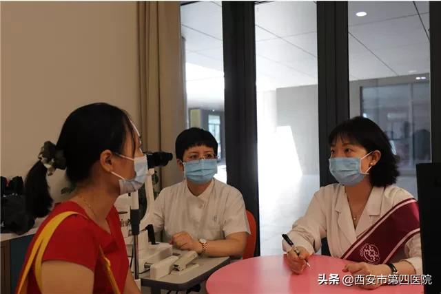 暑假儿童眼科,暑假扎堆看眼科矫正视力听谁的