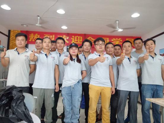 家具维修抛光水怎么配,家具维修行业水有多深