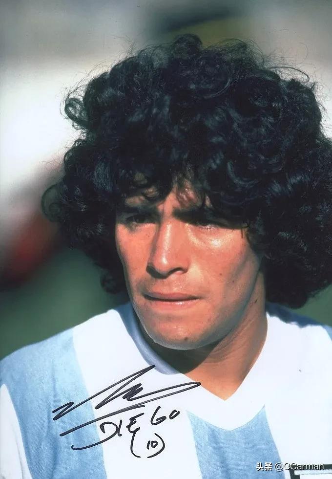 足球“上帝之手”：草根阶层公认史上第一球王，超脱体育政治领袖