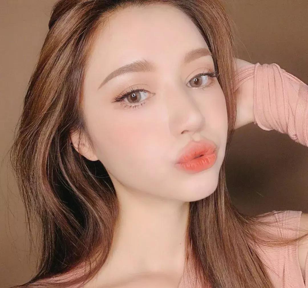 网红脸早已过时高级脸才是王道,清冷气质网红脸