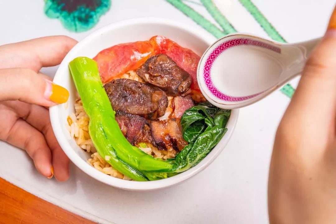 排爆新天地！魔都港式火锅界杀出黑马，开卖「澳洲青龙黄金锅」