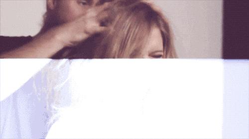 卷发老气怎么补救,直发显年轻卷发显老气