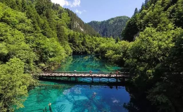 九寨沟景色恢复了吗,九寨沟震后重生